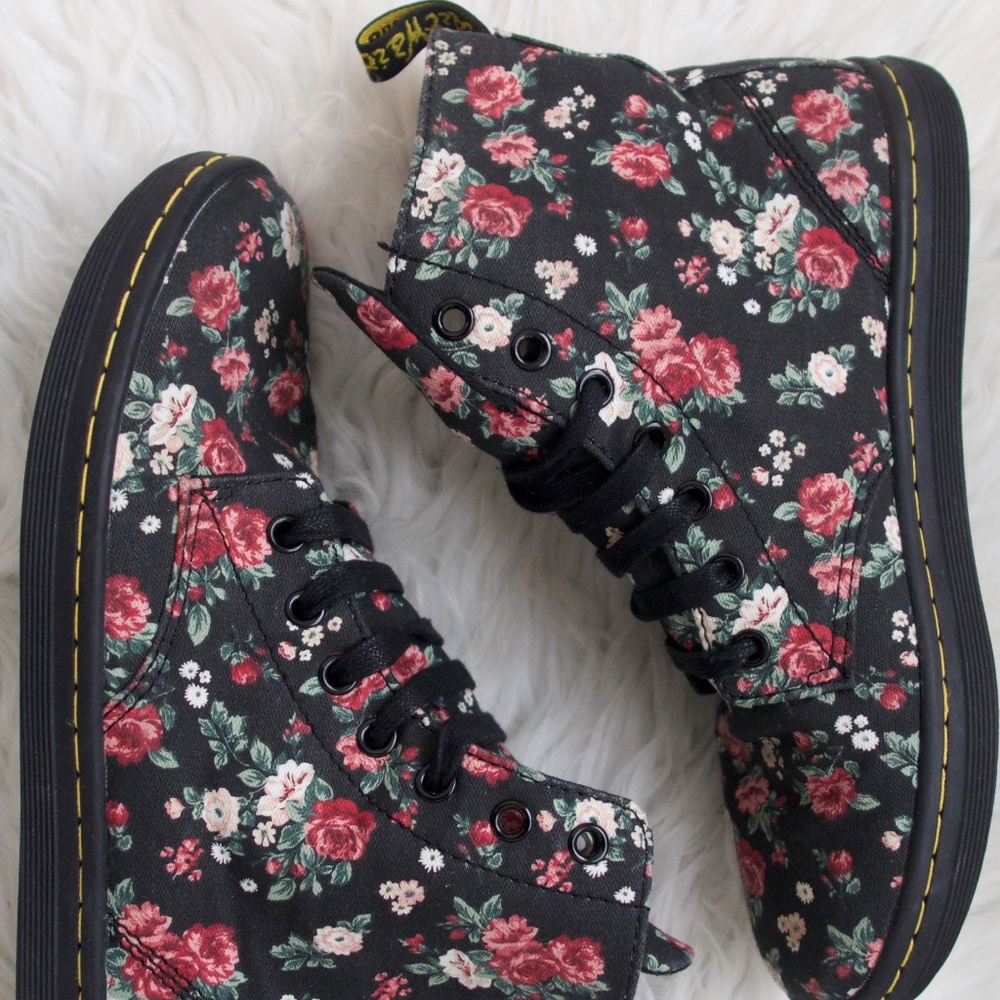Dr. Martens HACKNEY Floral boots